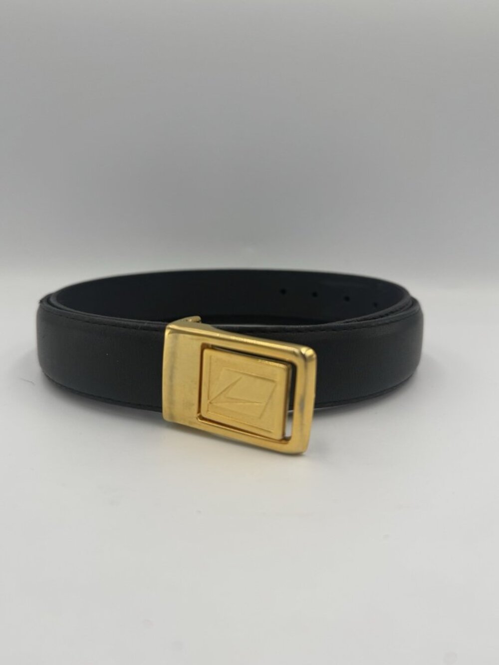 Landes Black Genuine Leather Belt Gold/Brass Rectangular Logo Buckle OS